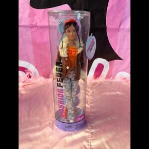 2004 Fashion Fever Kayla Barbie Brown Coat Camo Pants #H0650 NEW NRFB